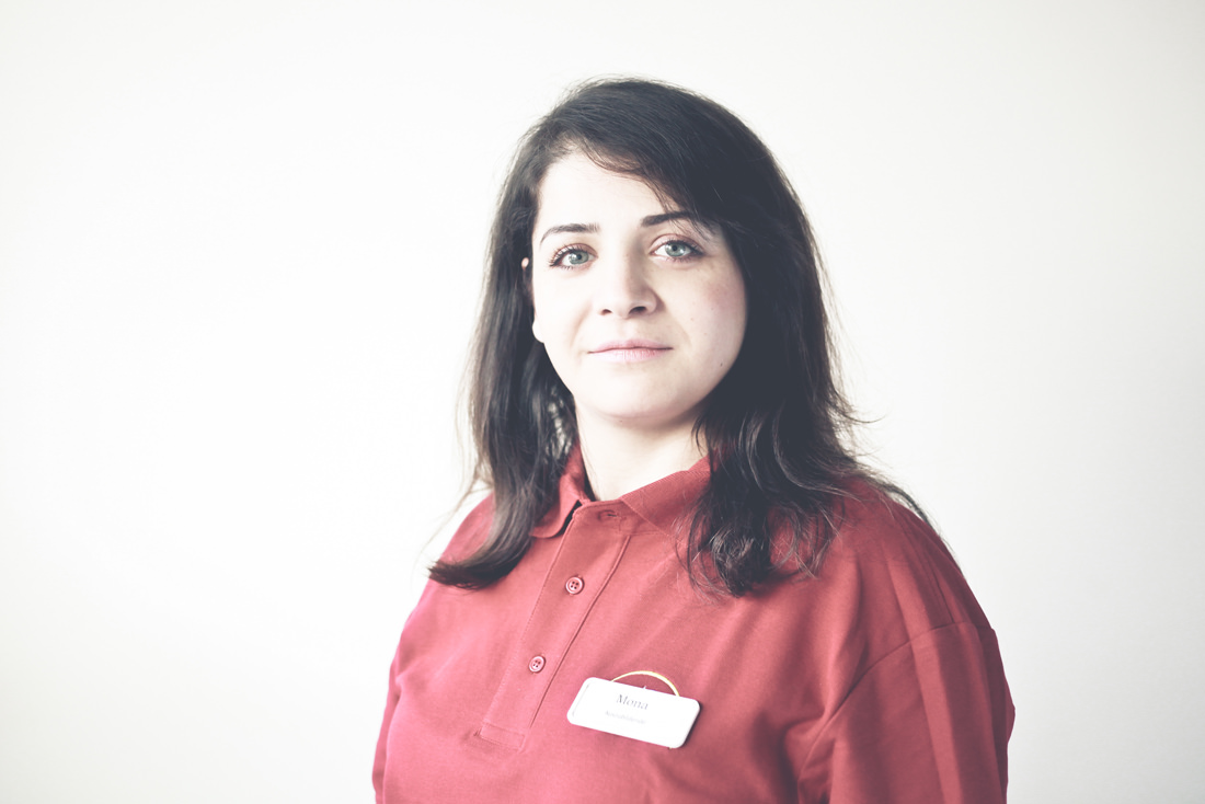 Mona Orthopäde Berlin - Dr. Weischet und Dr. Marienfeld - Team - Manuela Sender